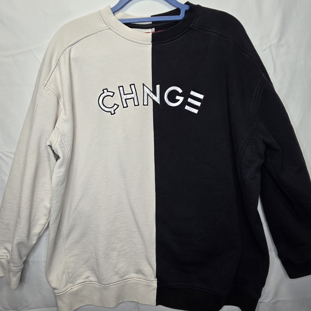 CHNGE  2018 Black & White Crew Neck Organic Cotton Sweater Heavy Sz. Med